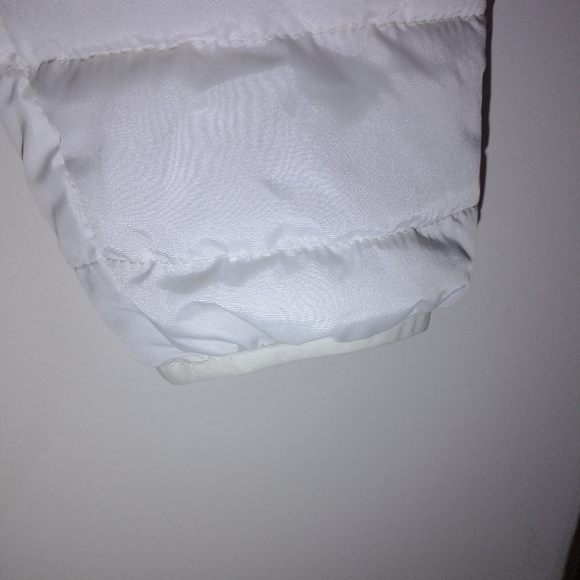 Suzy Shier Jacket in White - Picture 6 of 8